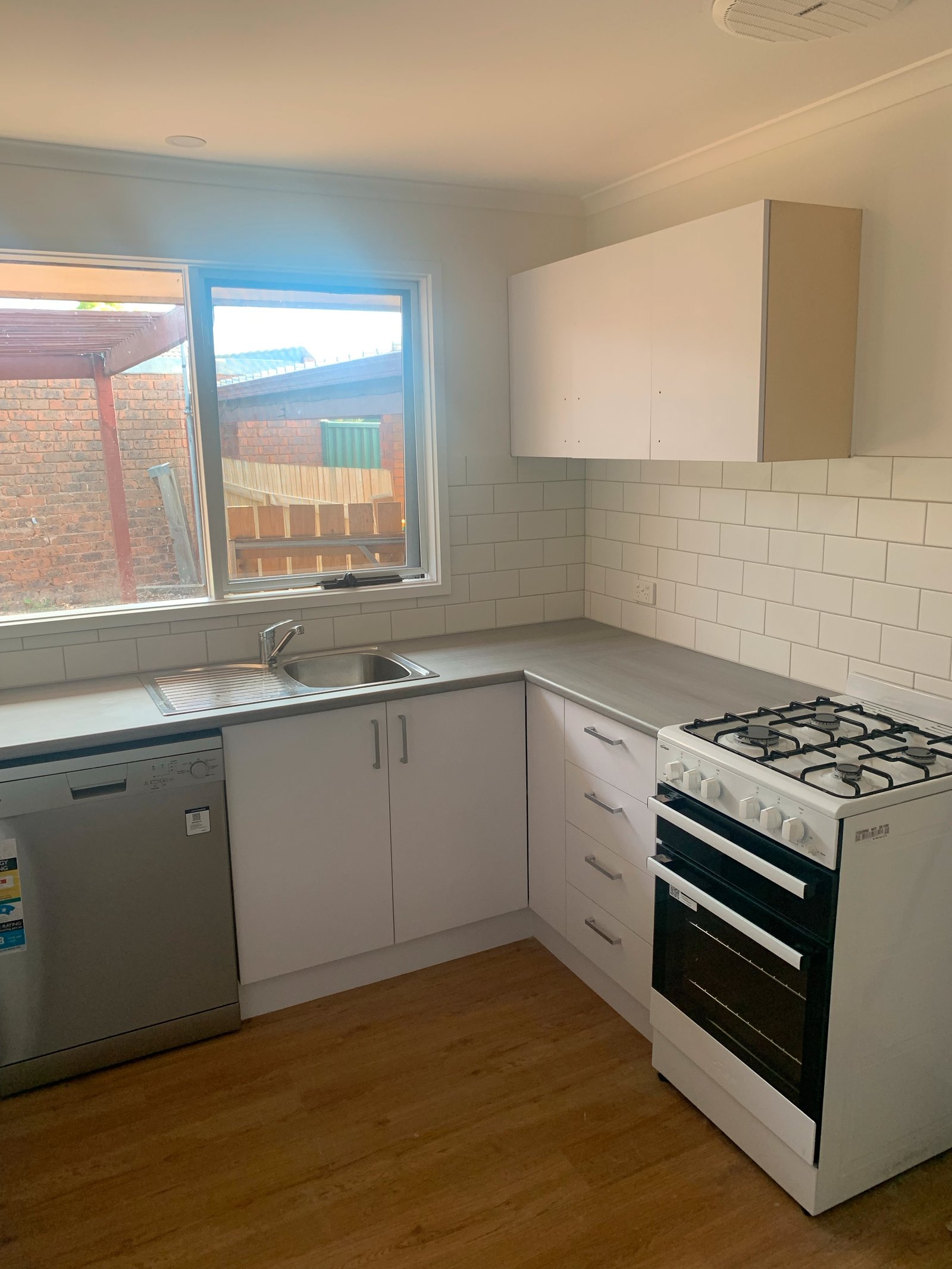 16 Dampier Avenue SHEPPARTON 5