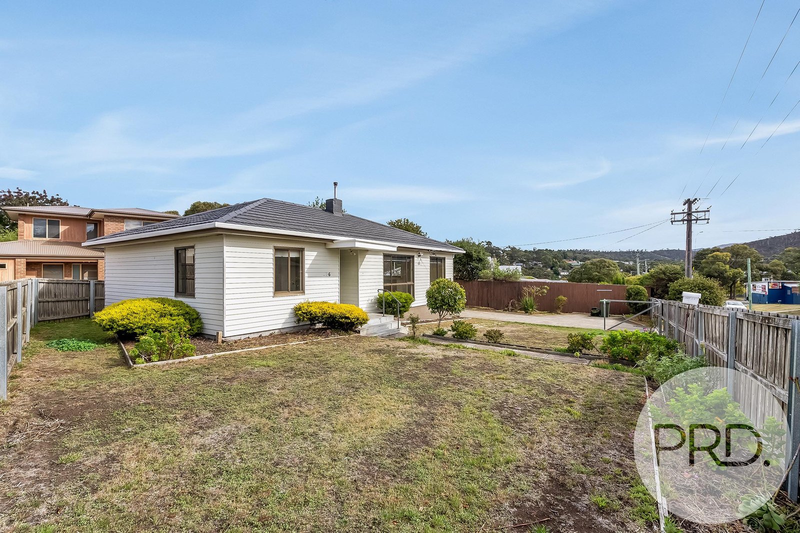 1/6 Dampier Street WARRANE 11