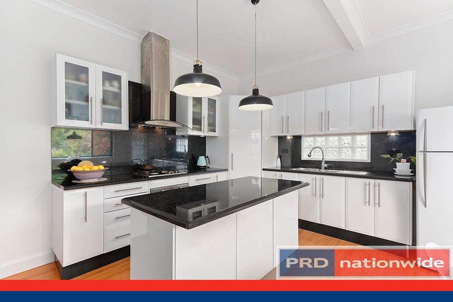 16 Dardanelles Street MORTDALE 2
