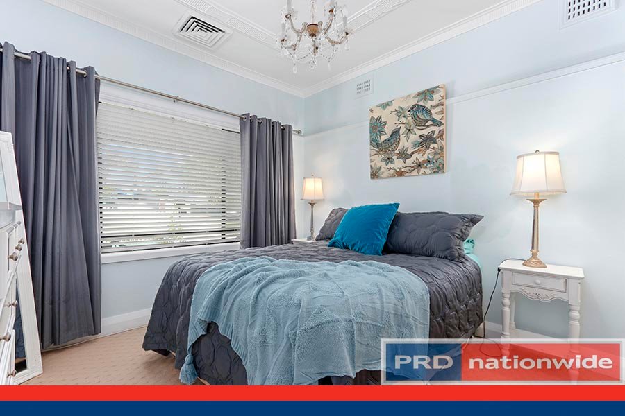 16 Dardanelles Street MORTDALE 8