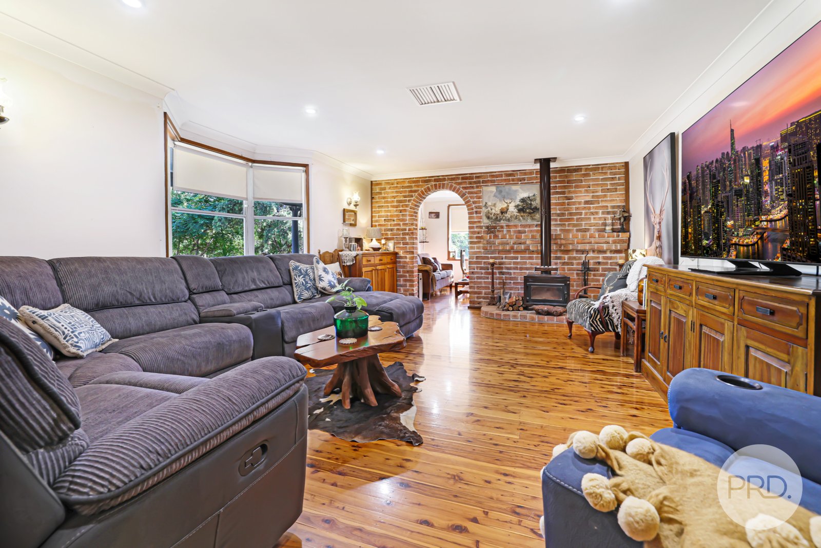 16 Darrell Road TAMWORTH 4