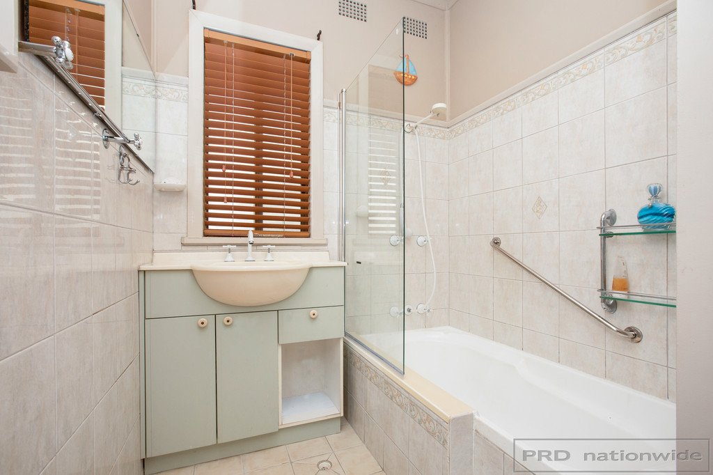 16 Dee Street RUTHERFORD 10