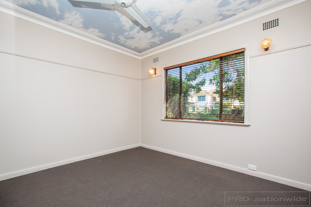 16 Dee Street RUTHERFORD 11