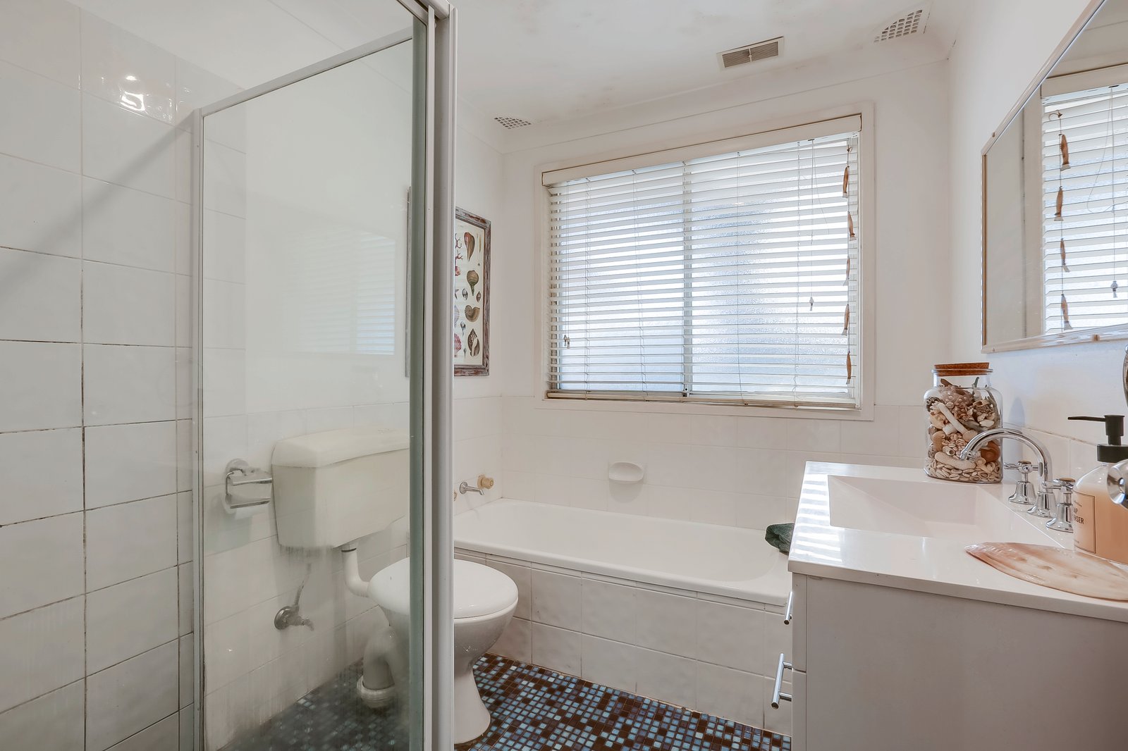 16 Deeson Place DAPTO 5