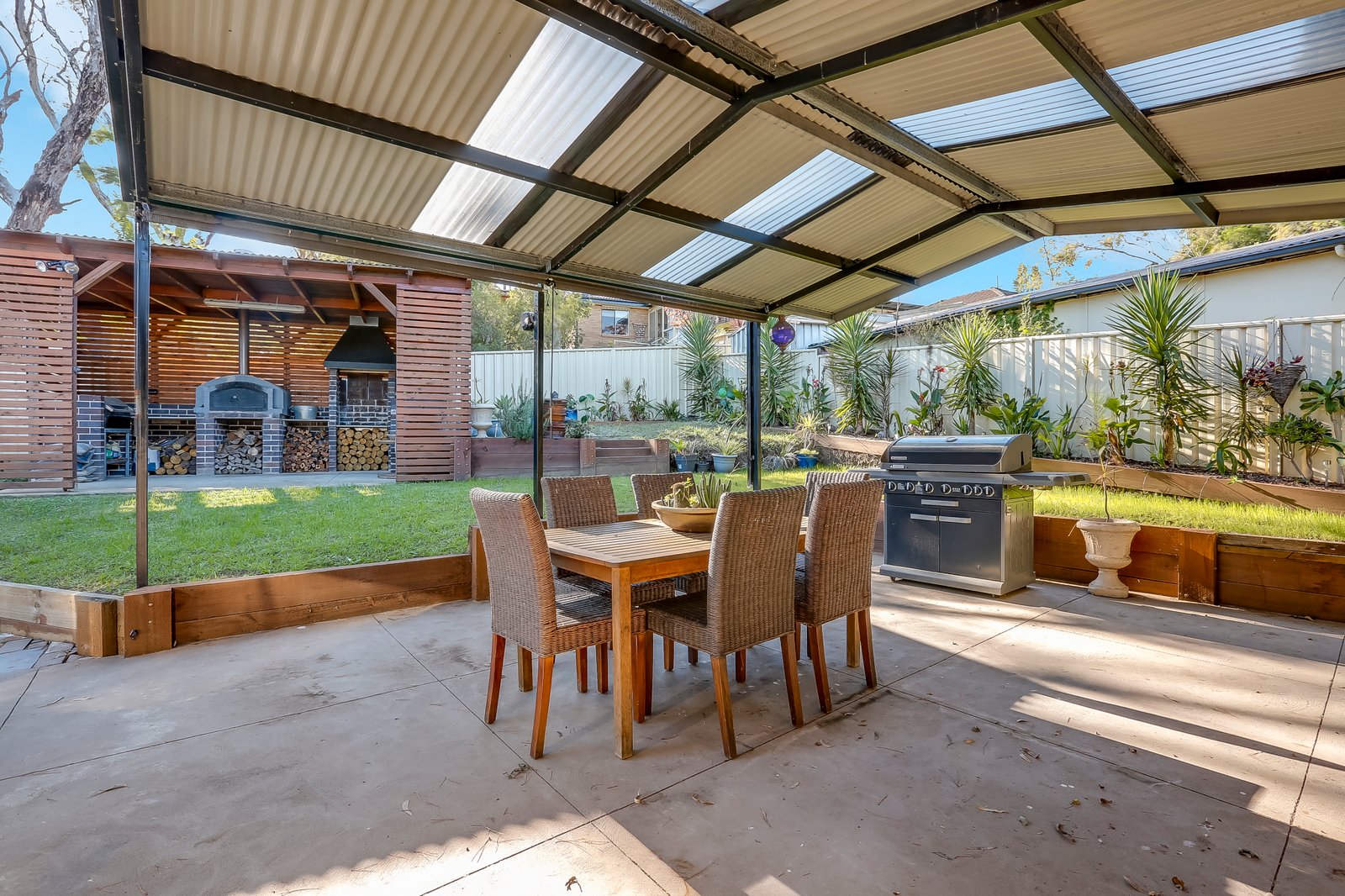 16 Deeson Place DAPTO 6