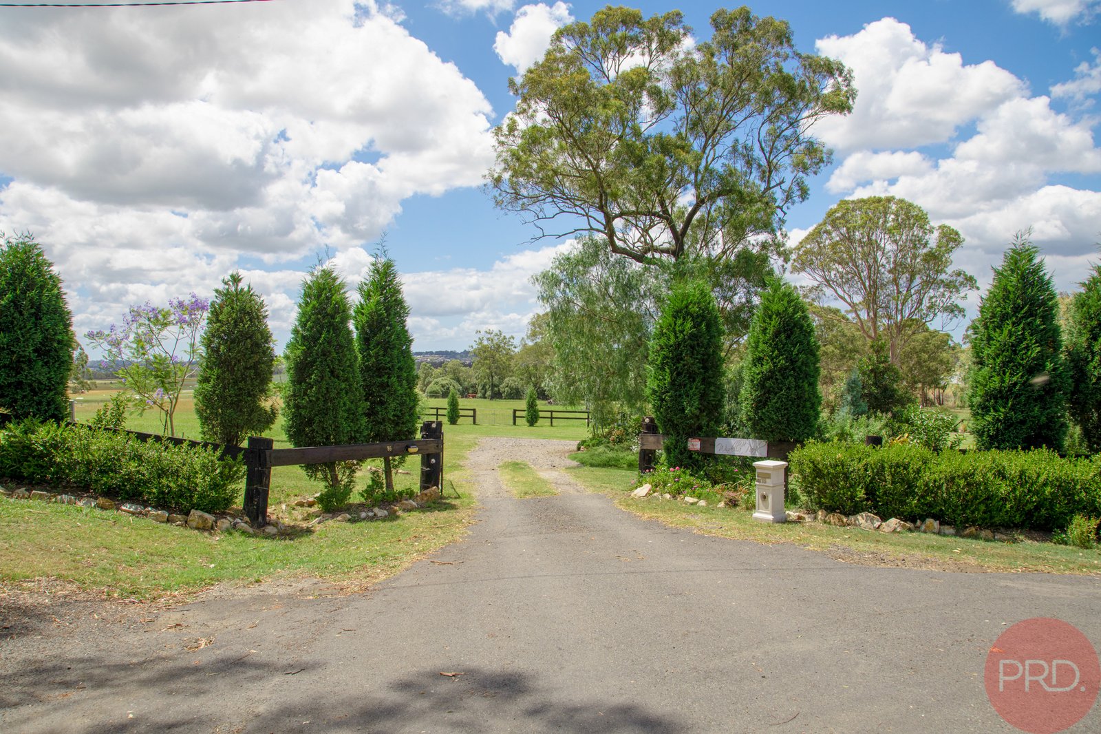 16 Denton Close WINDELLA 2
