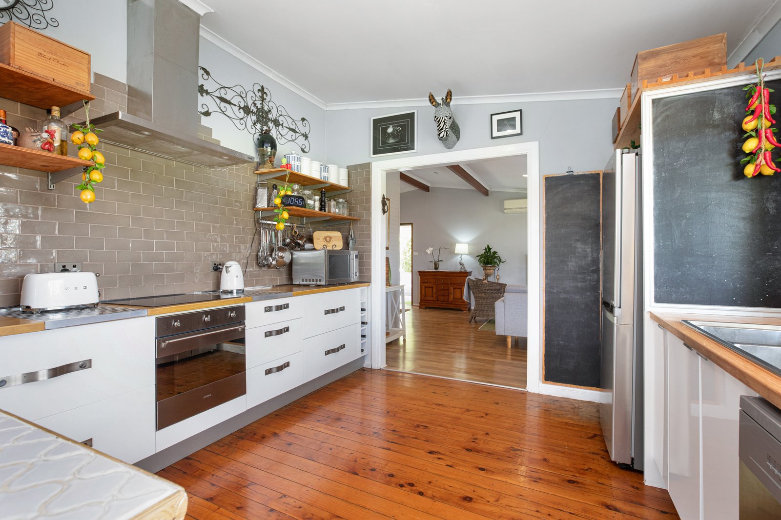 16 Denton Close WINDELLA 16