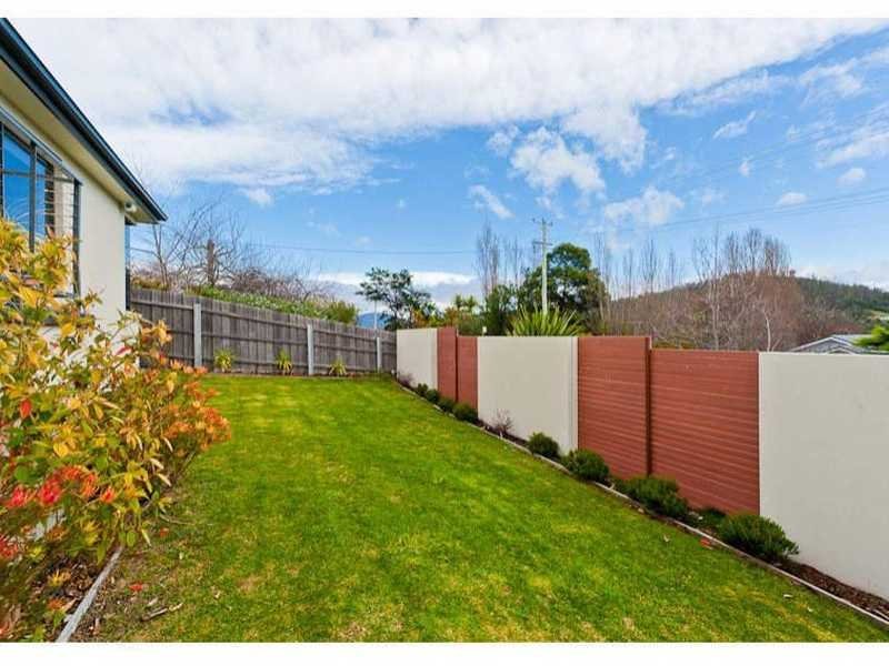 16 Derwent Avenue GEILSTON BAY 12