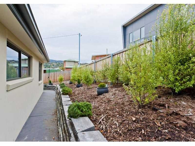 16 Derwent Avenue GEILSTON BAY 13