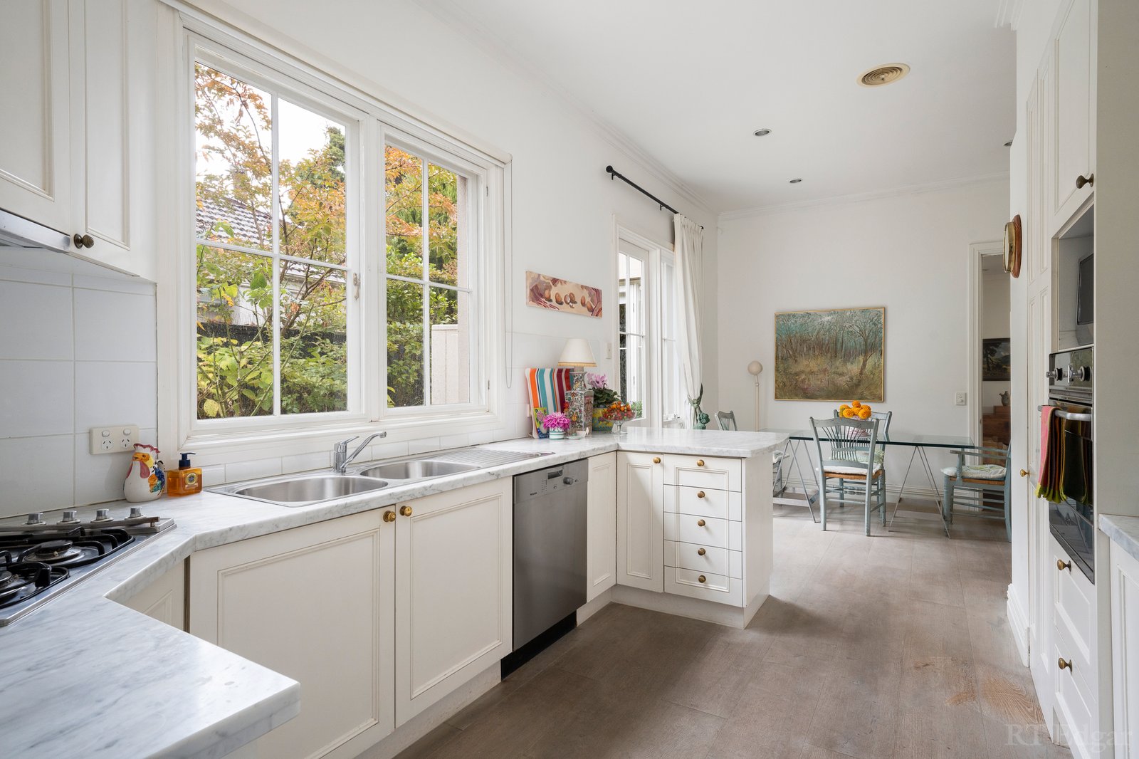 Real Estate and Property in 16 Devorgilla Avenue, Toorak, VIC