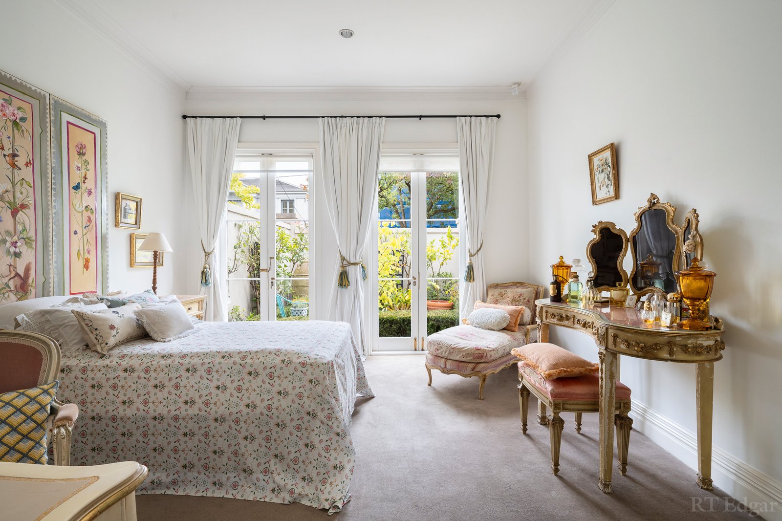 Real Estate and Property in 16 Devorgilla Avenue, Toorak, VIC