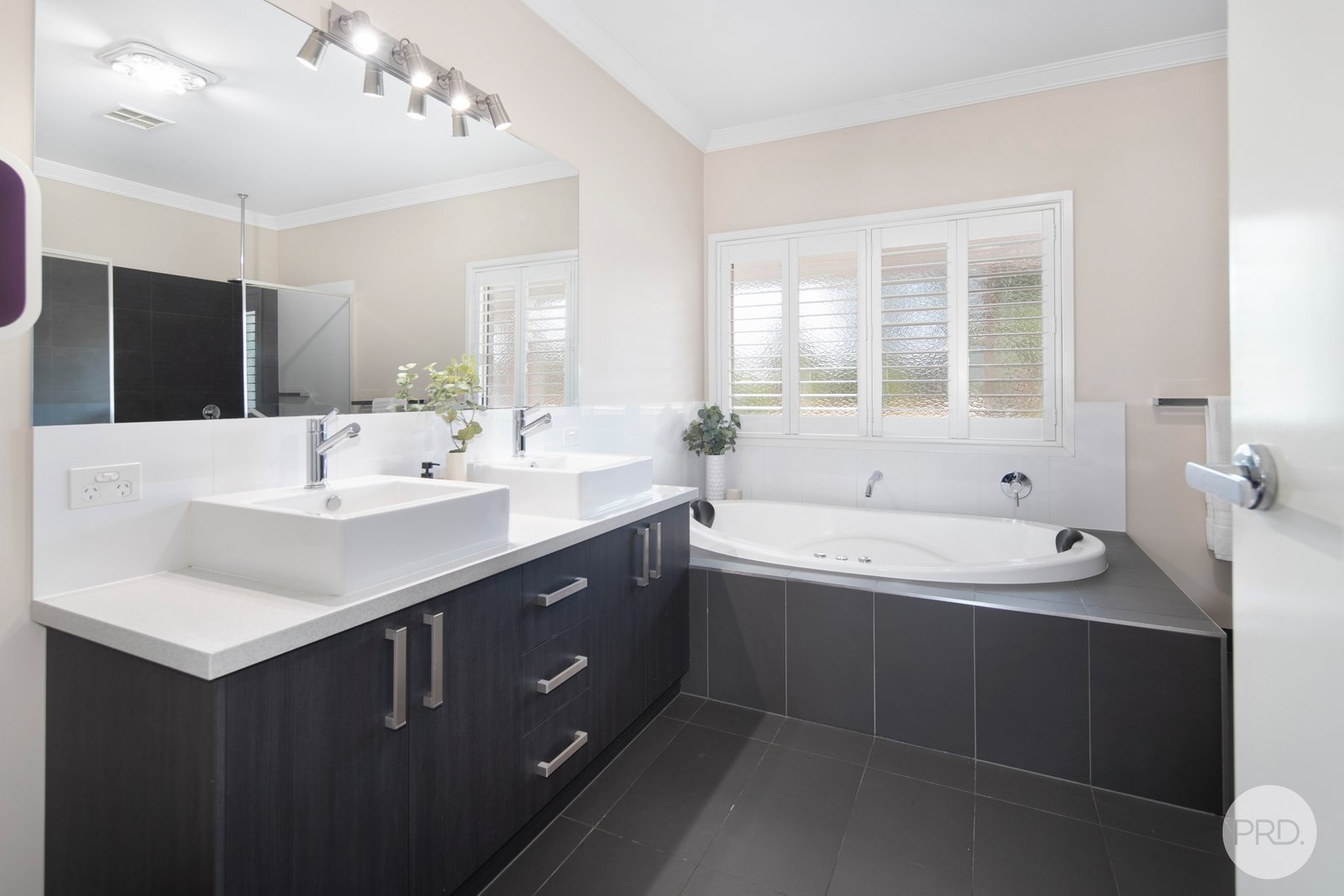 16 Diamond Drive CARDIGAN VILLAGE 10