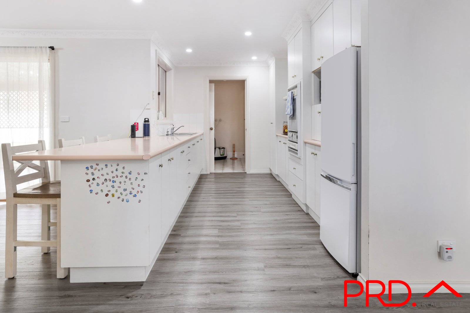 16 Dibar Drive TAMWORTH 10