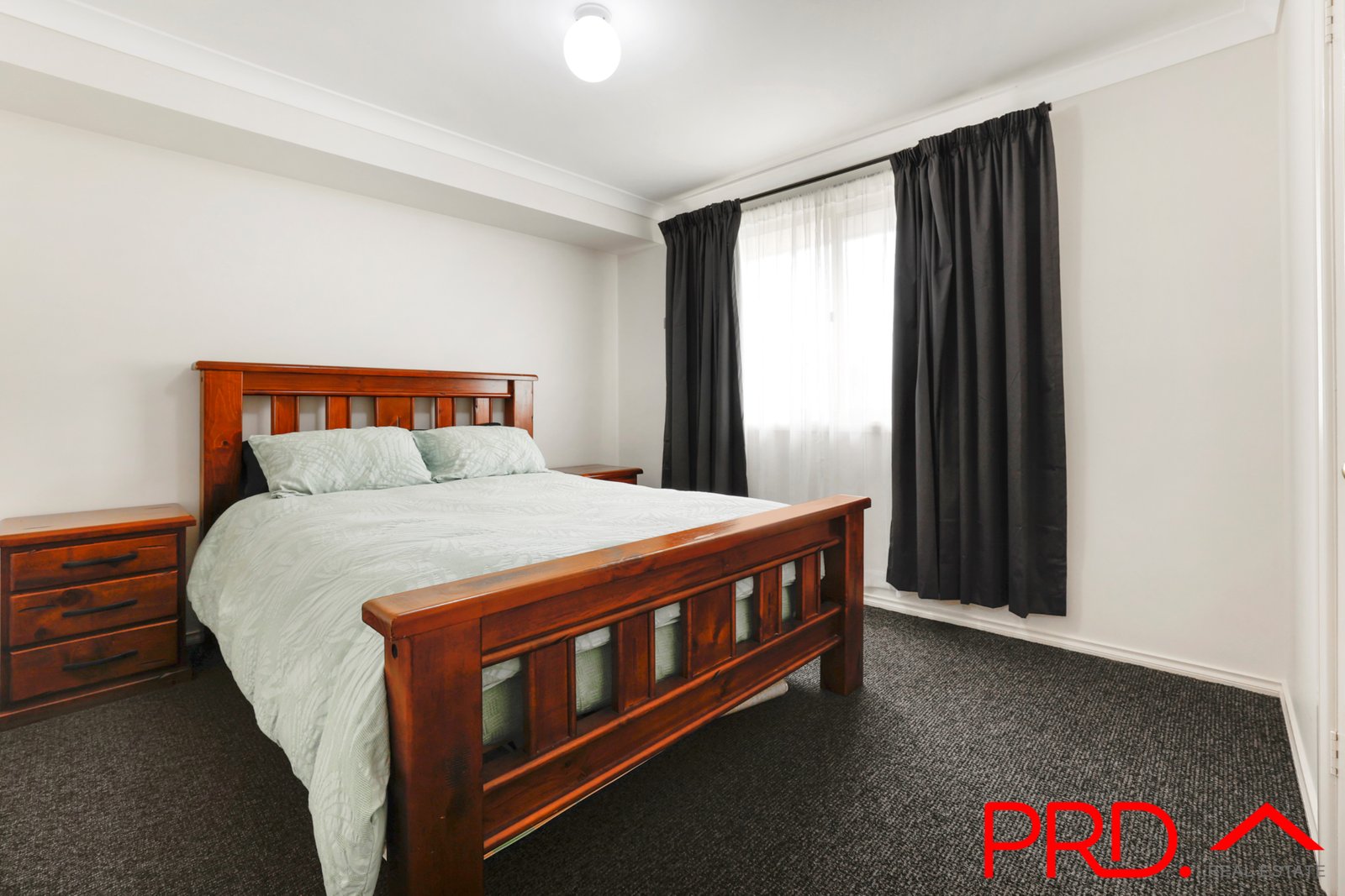 16 Dibar Drive TAMWORTH 18