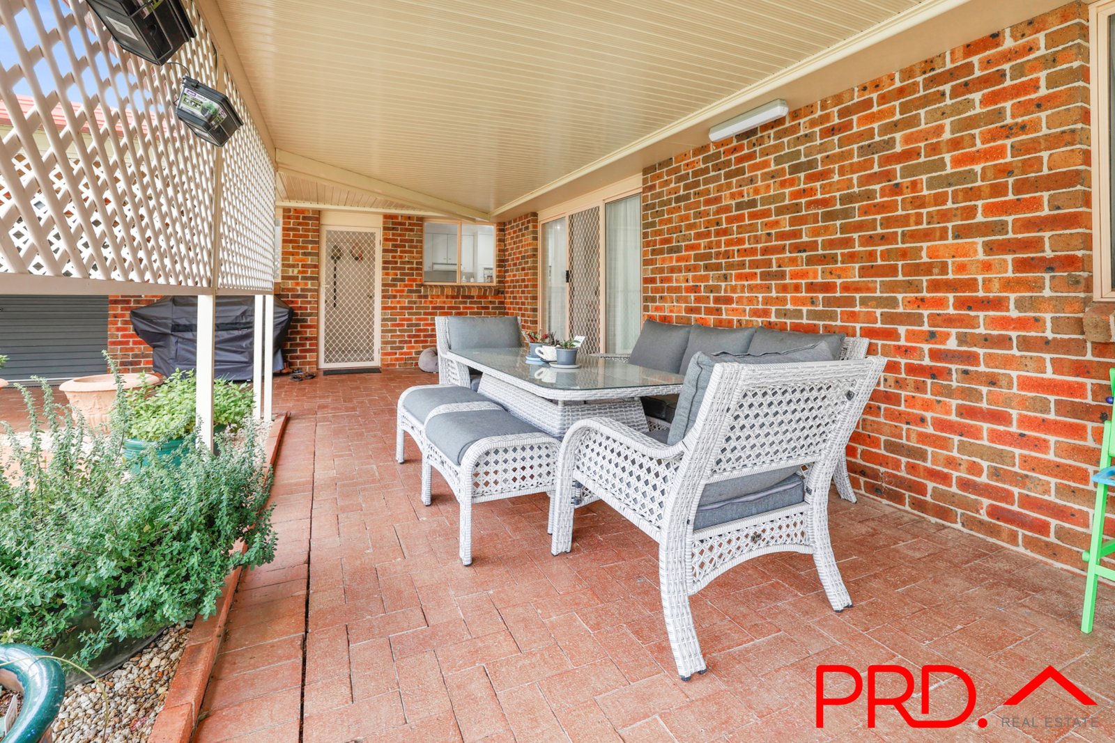 16 Dibar Drive TAMWORTH 22