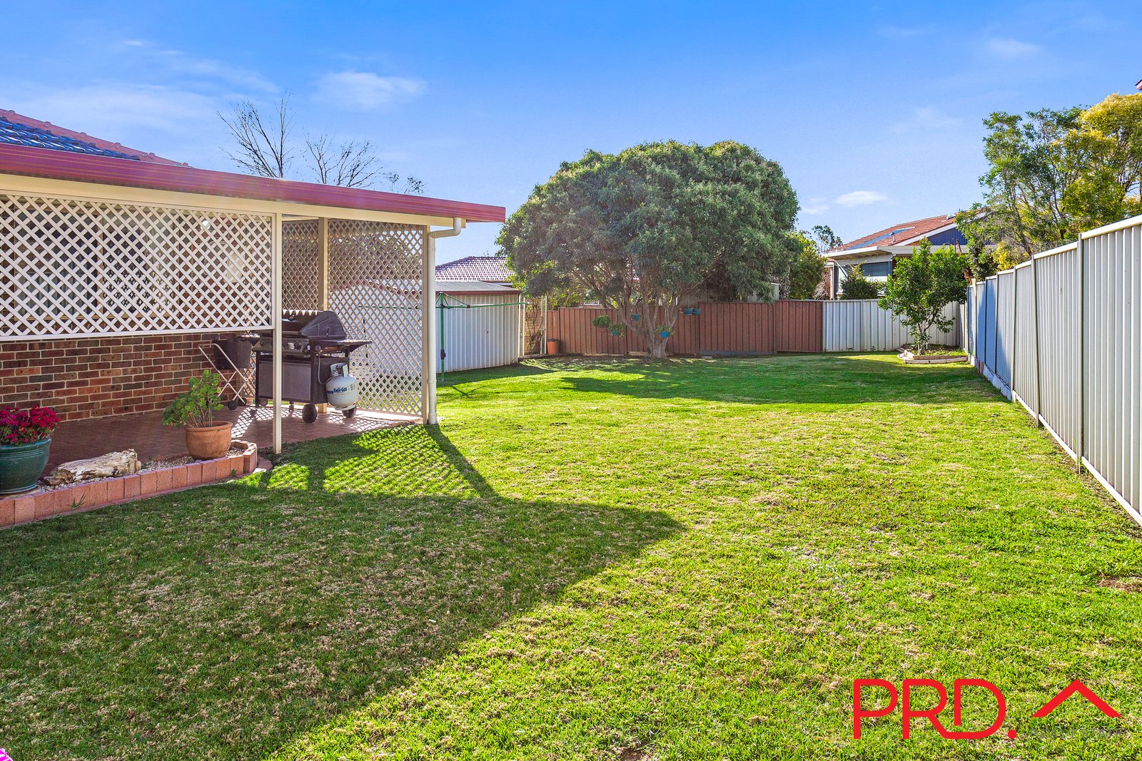 16 Dibar Drive TAMWORTH 22