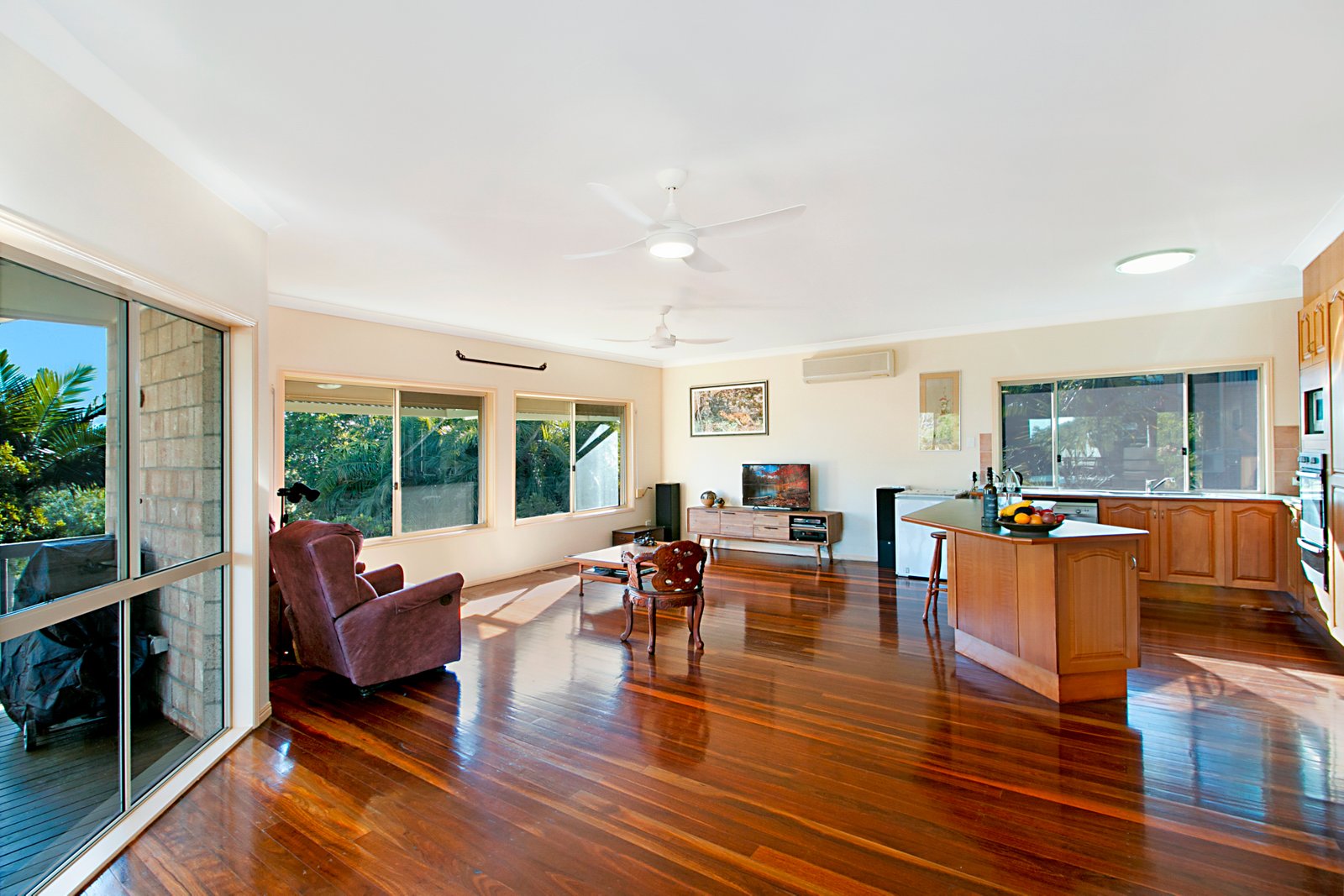 16 Dinsey Street KINGSCLIFF 4