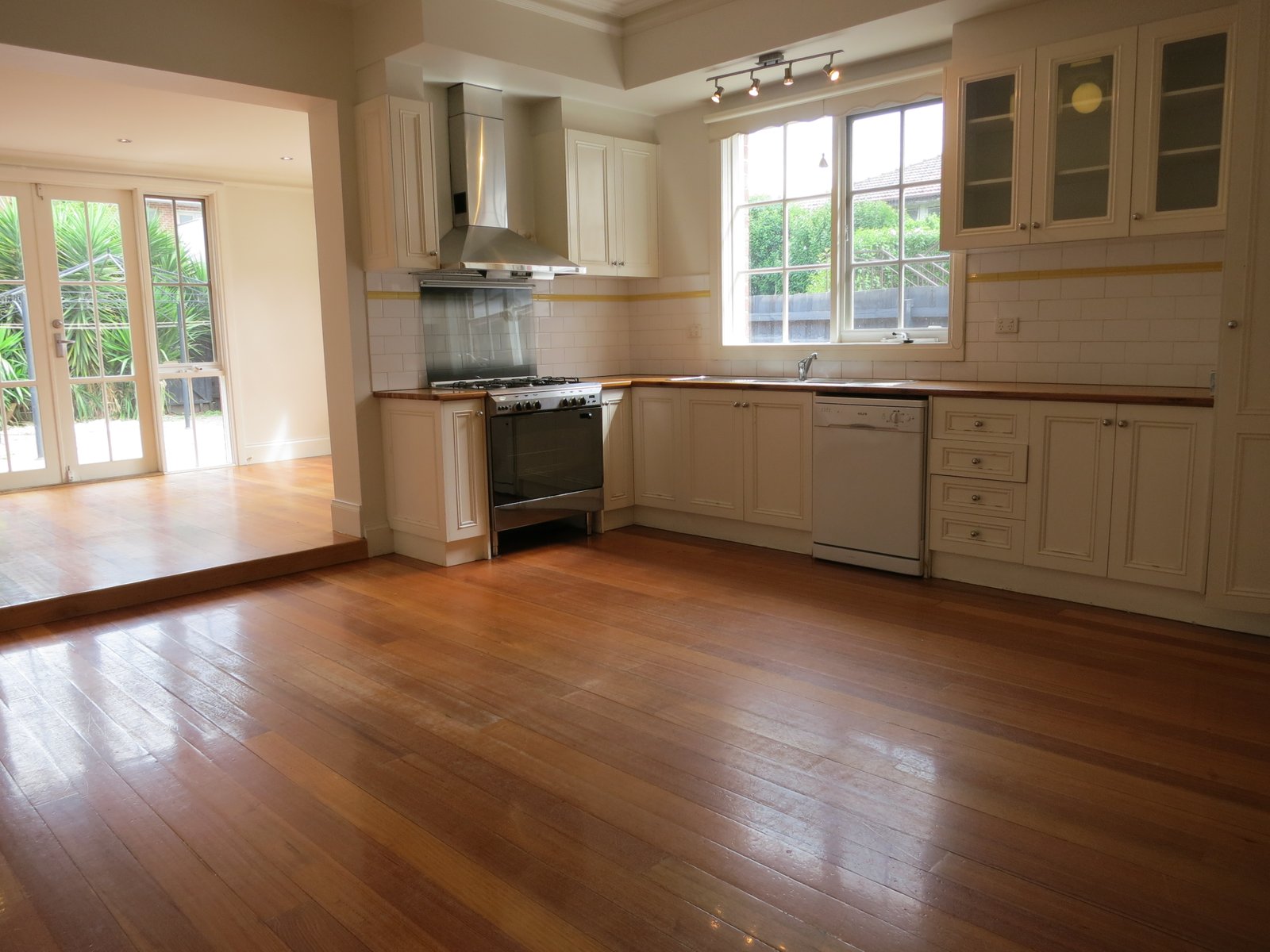 Gallery: 16 Docker Street