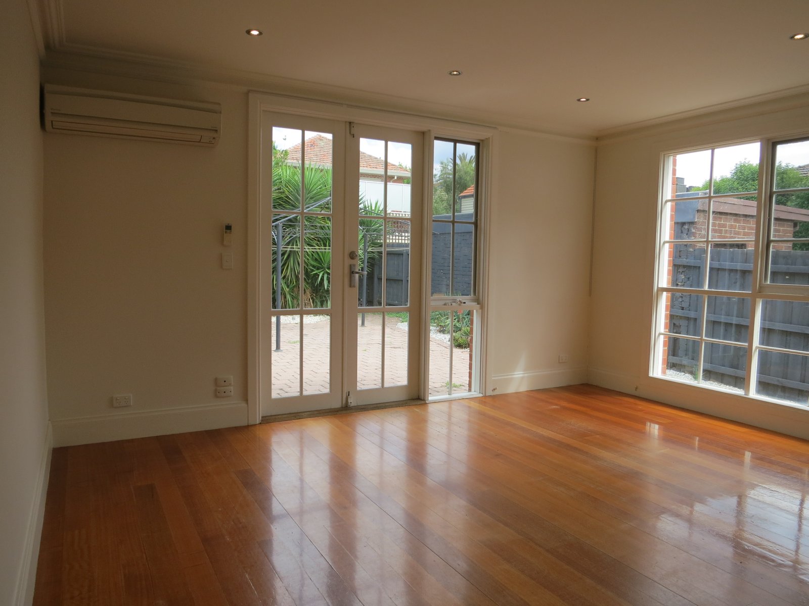 Gallery: 16 Docker Street