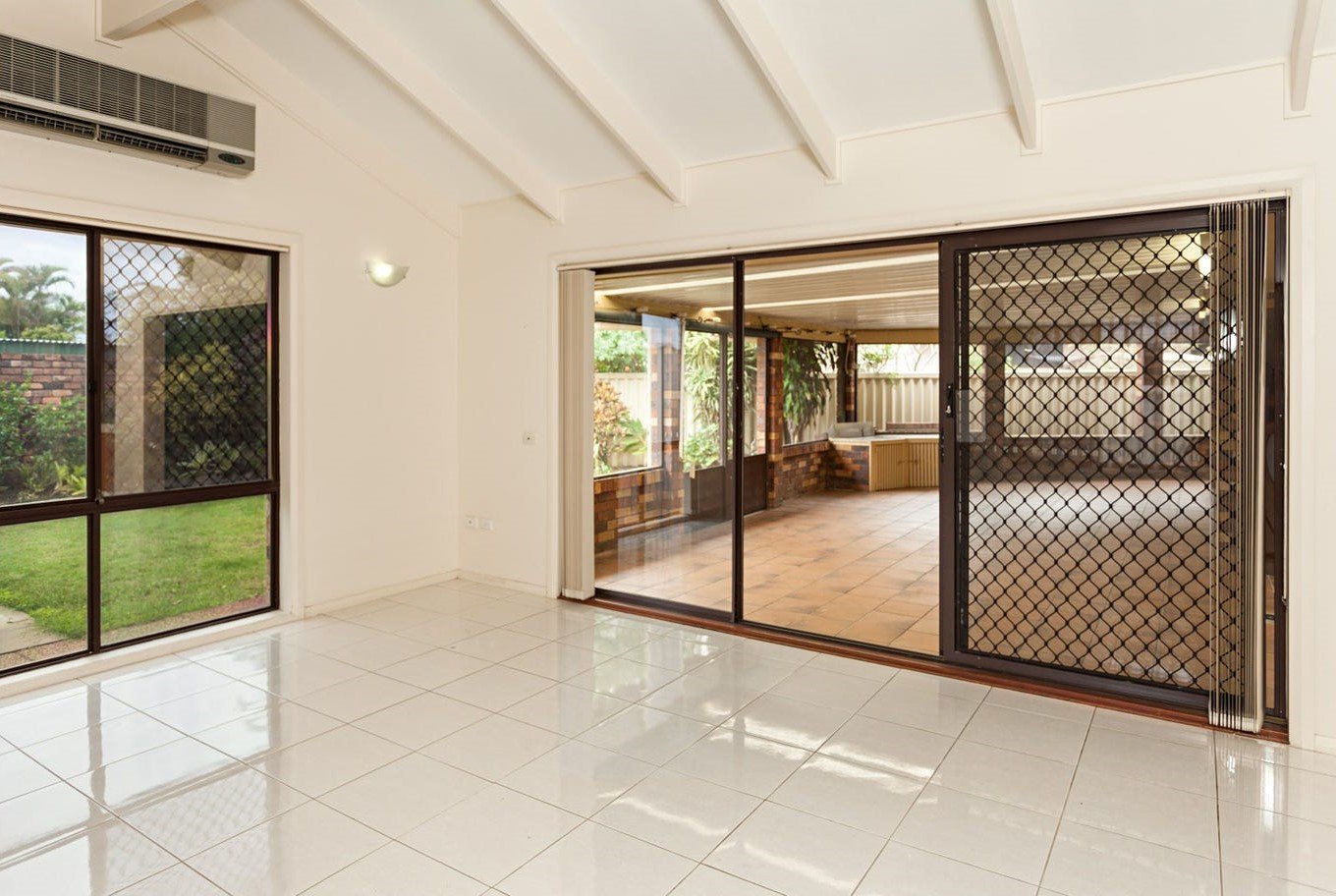 16 Dogwood Drive PALM BEACH 3