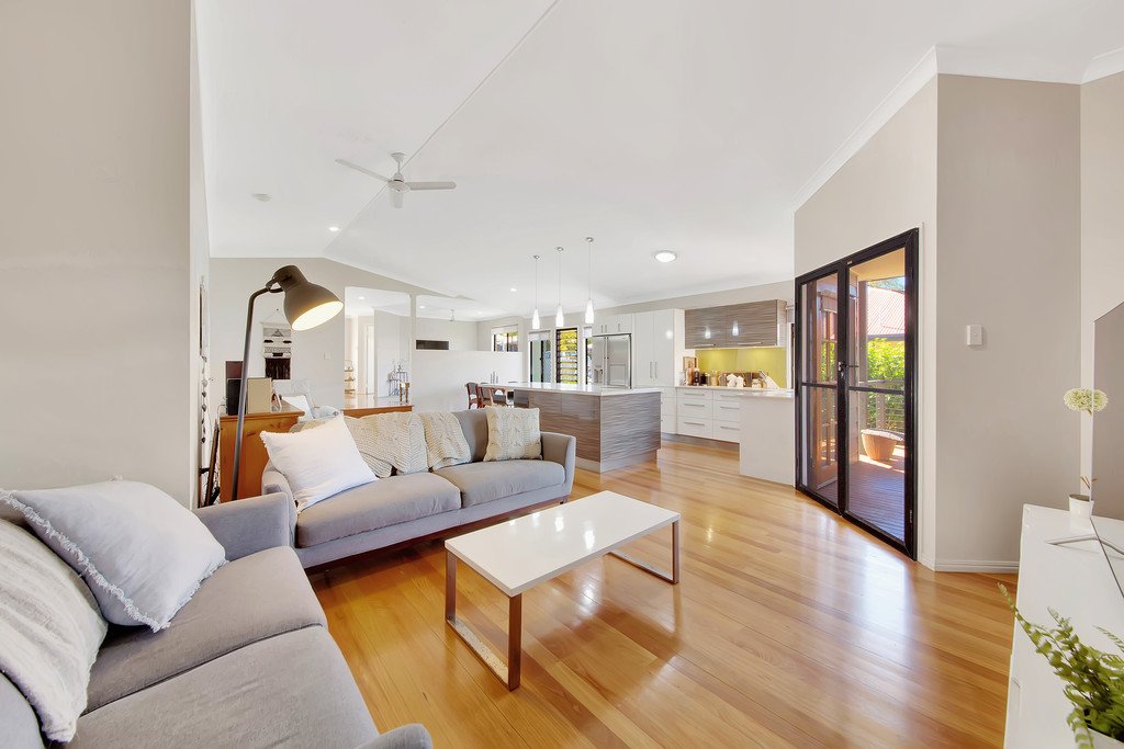 16 Douglas Street TANNUM SANDS 9