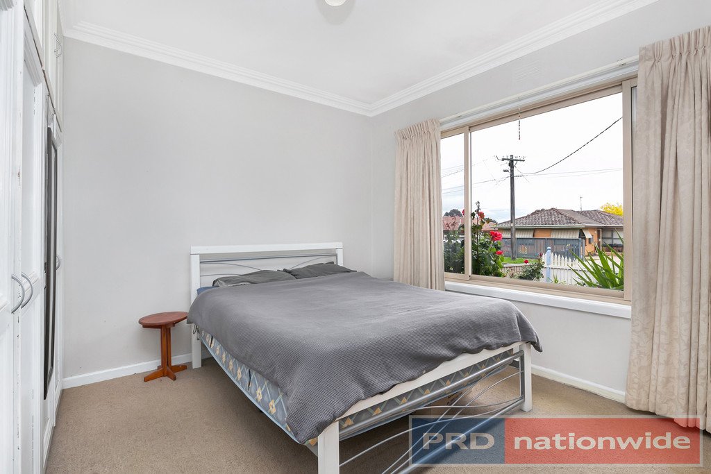 16 Dover Street WENDOUREE 14