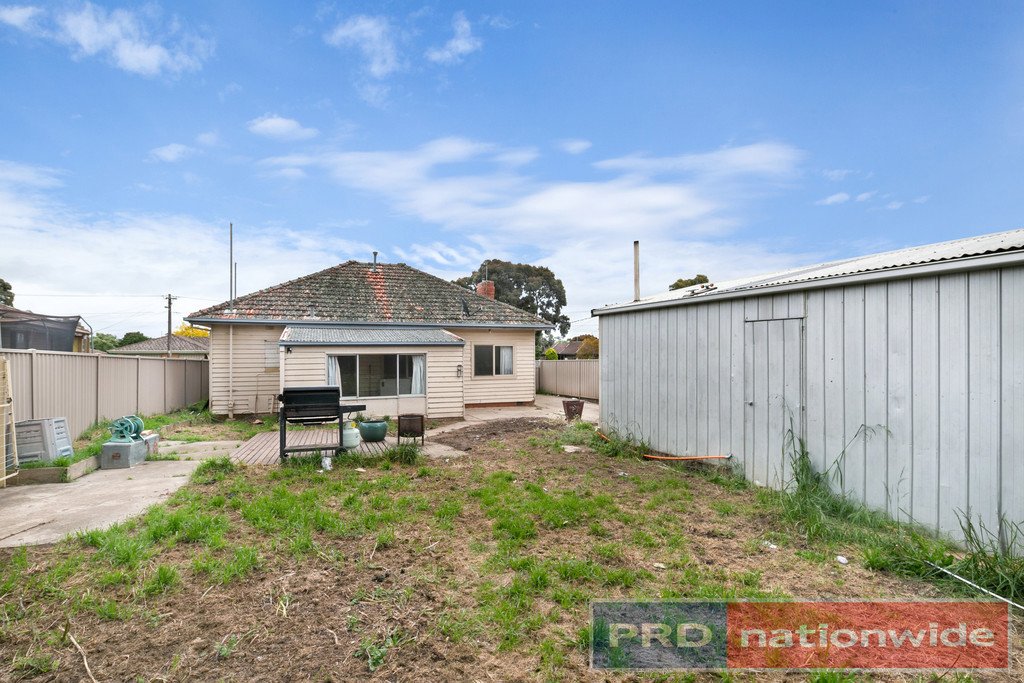 16 Dover Street WENDOUREE 15