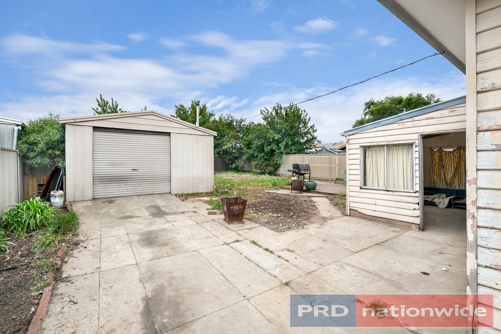 16 Dover Street WENDOUREE 16
