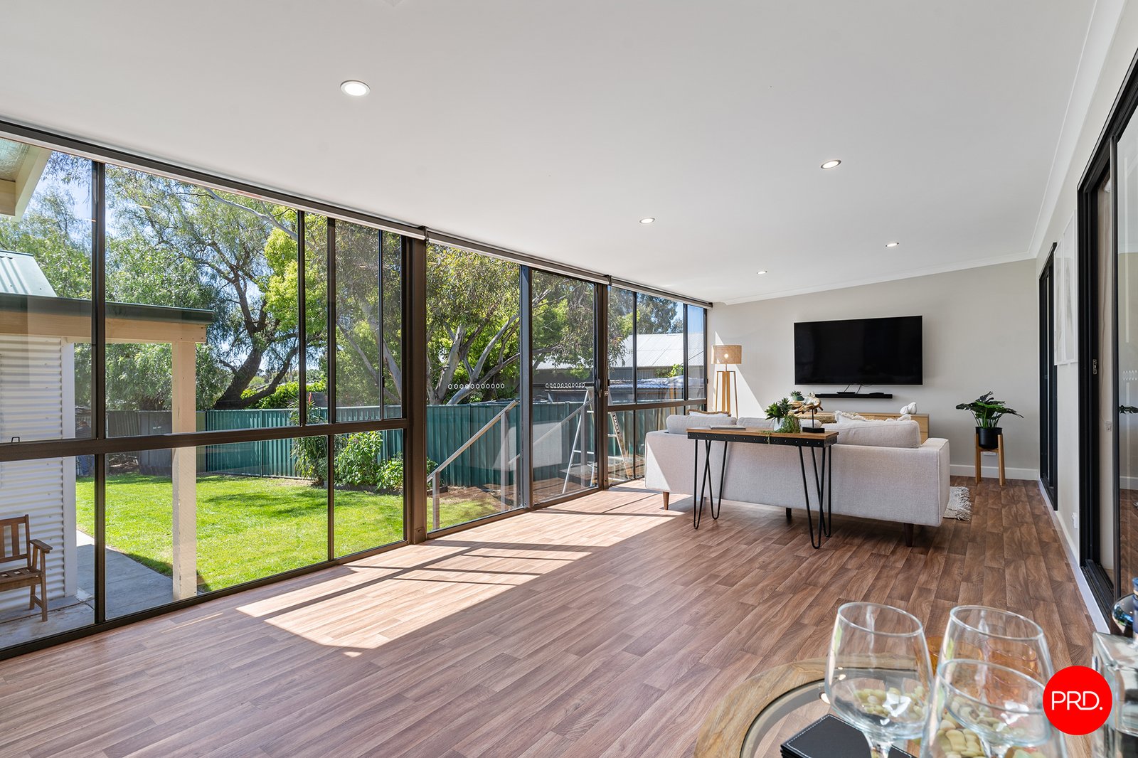 16 Dowding Street CALIFORNIA GULLY 17