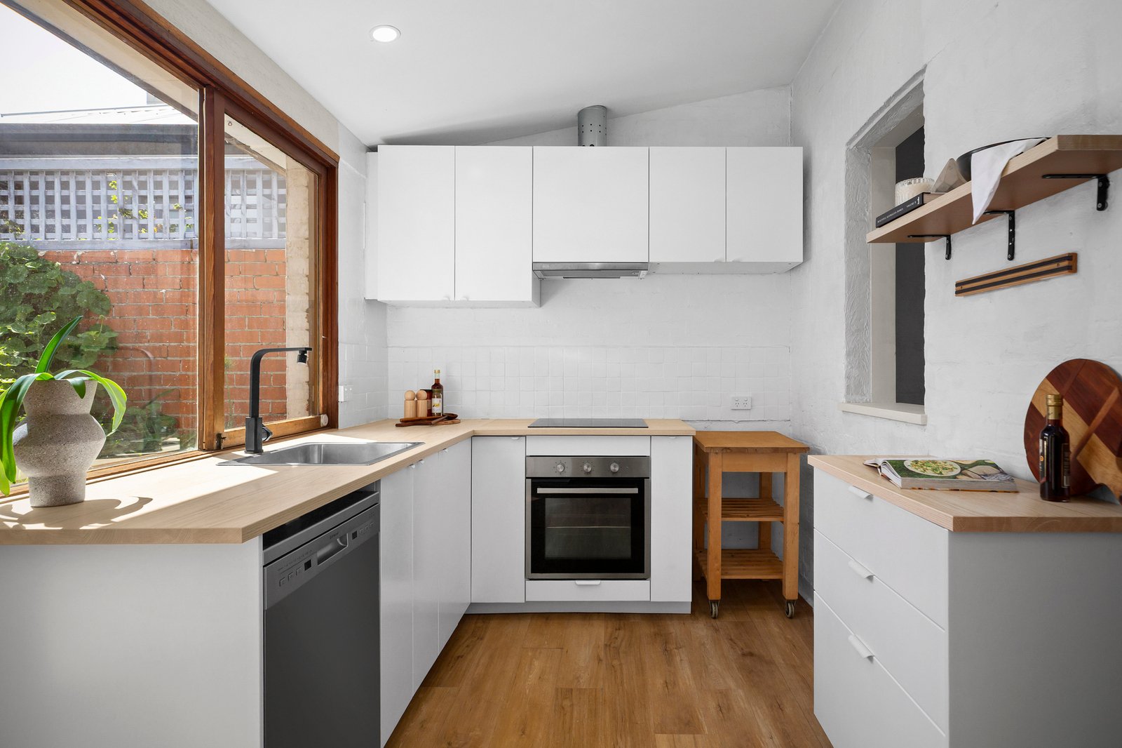 16 Draper Street, Albert Park, 3206
