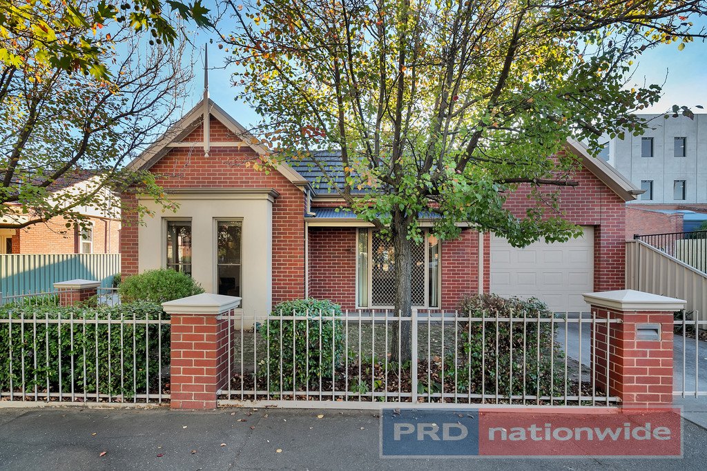 1/6 Drummond Street South BALLARAT CENTRAL 1
