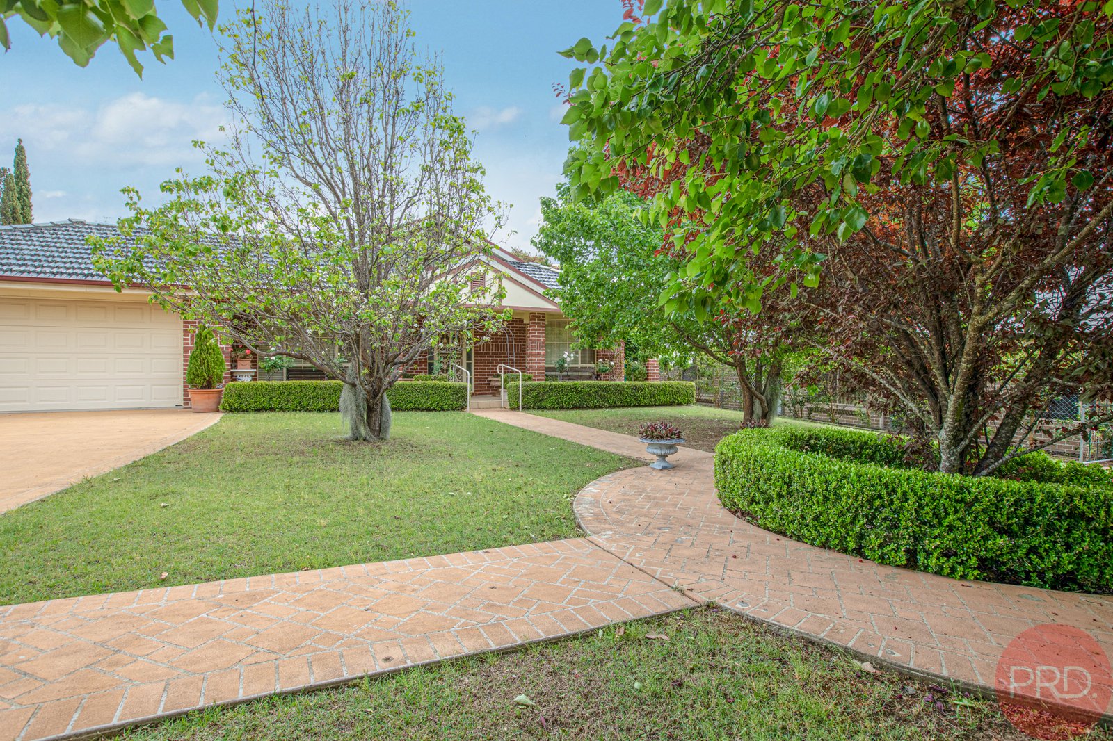 16 Dunmore Road LARGS 1