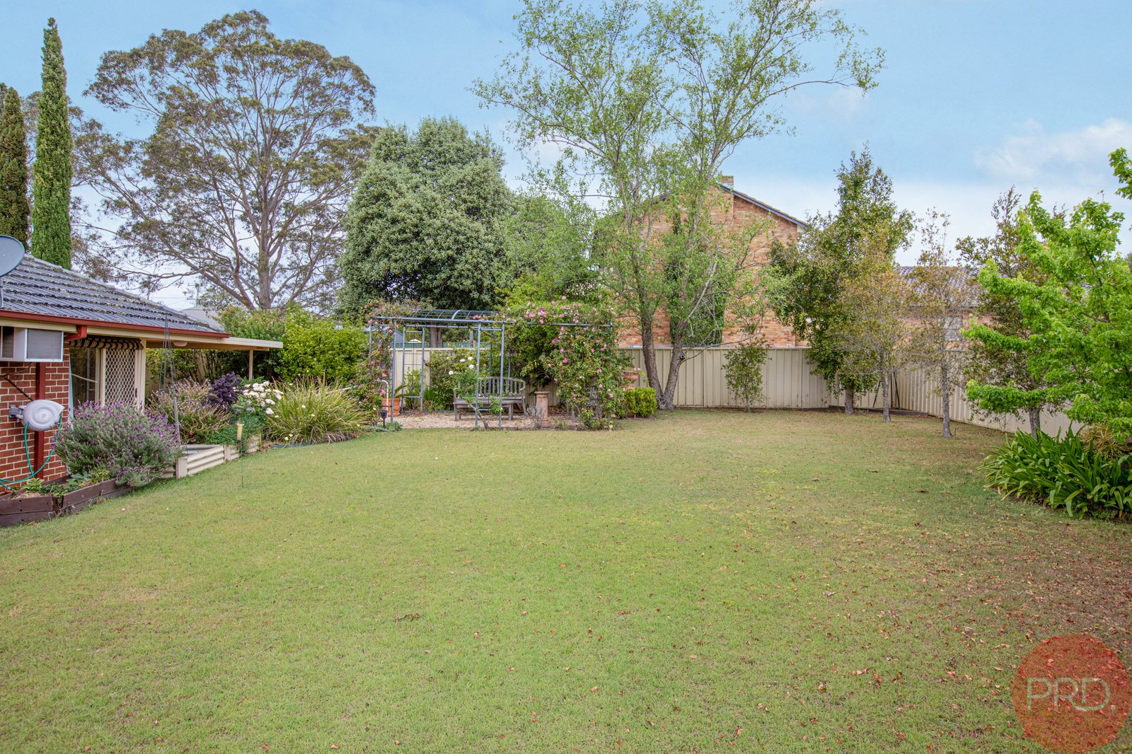 16 Dunmore Road LARGS 9