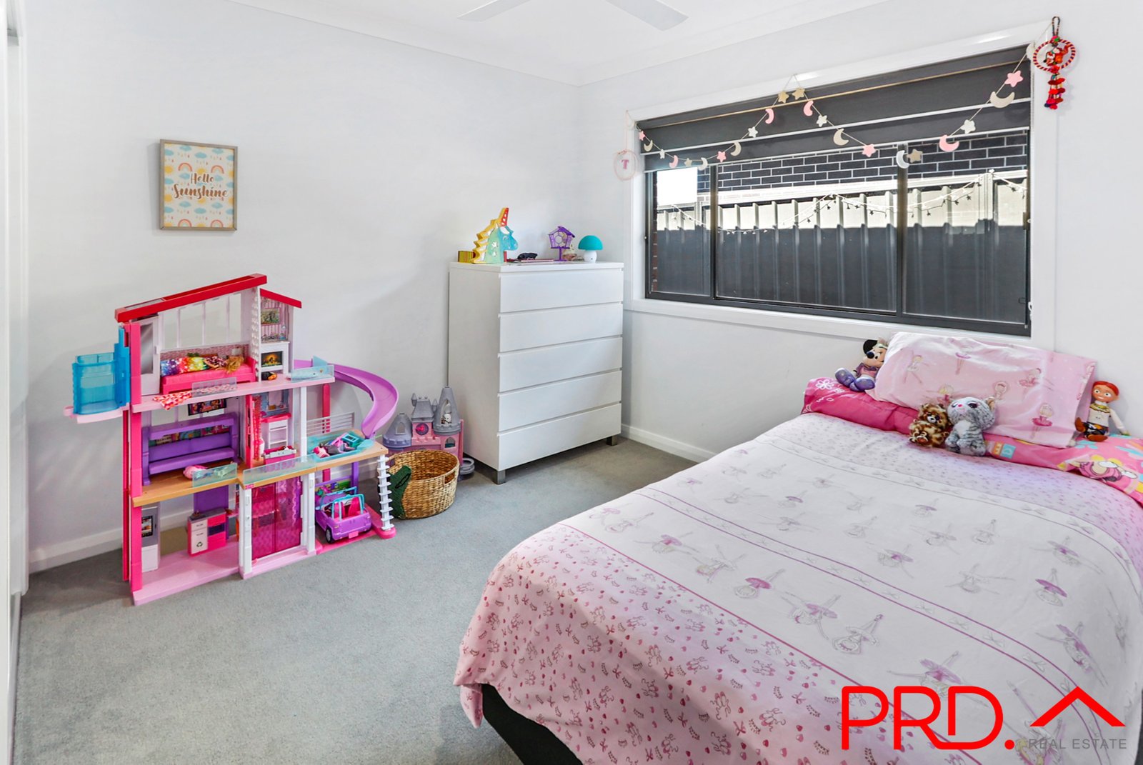 16 Eagle Avenue TAMWORTH 6