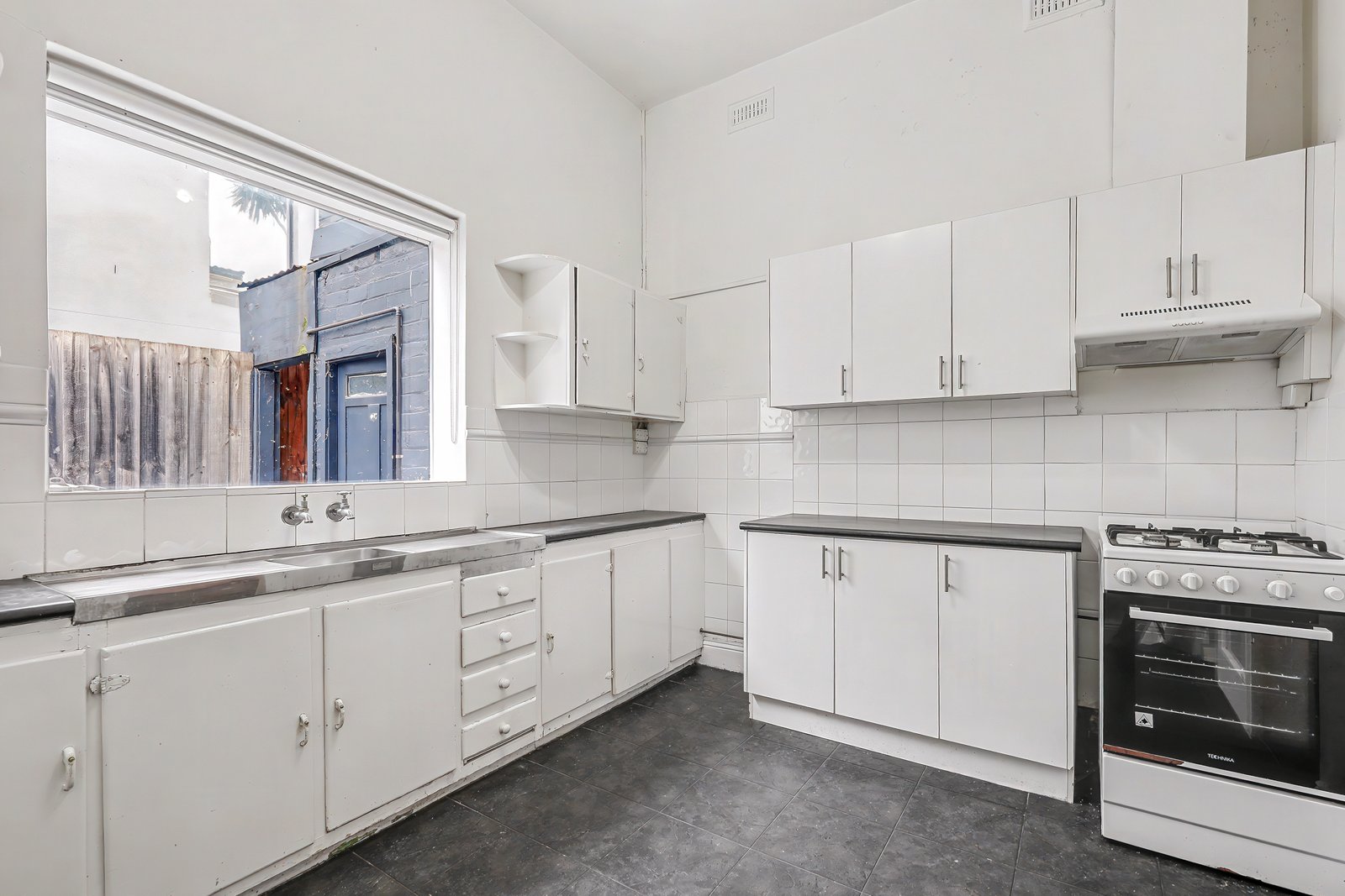 Gallery: 16 Eastbourne Street