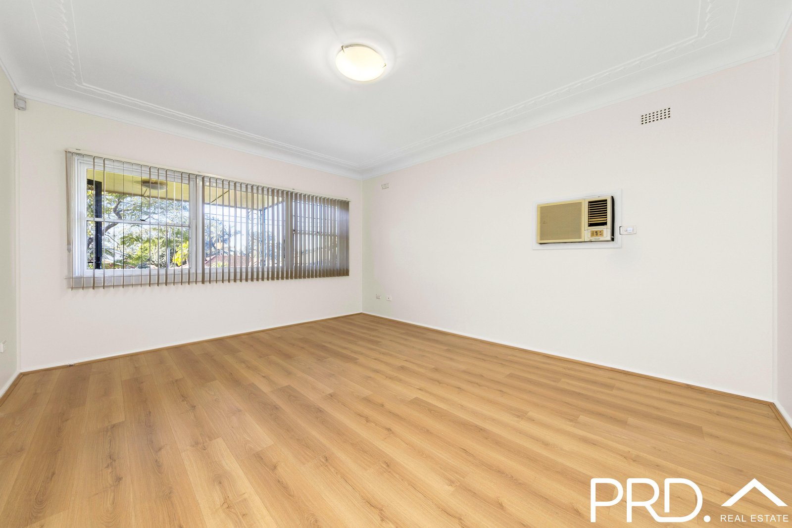 16 Ellen Street PANANIA 4