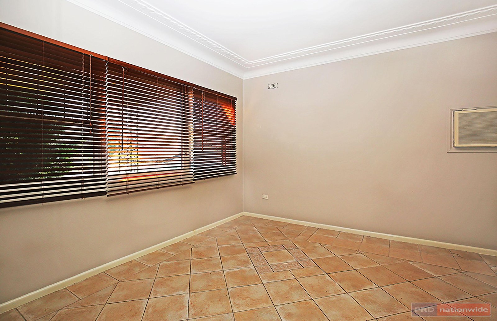 16 Ellen Street PANANIA 2