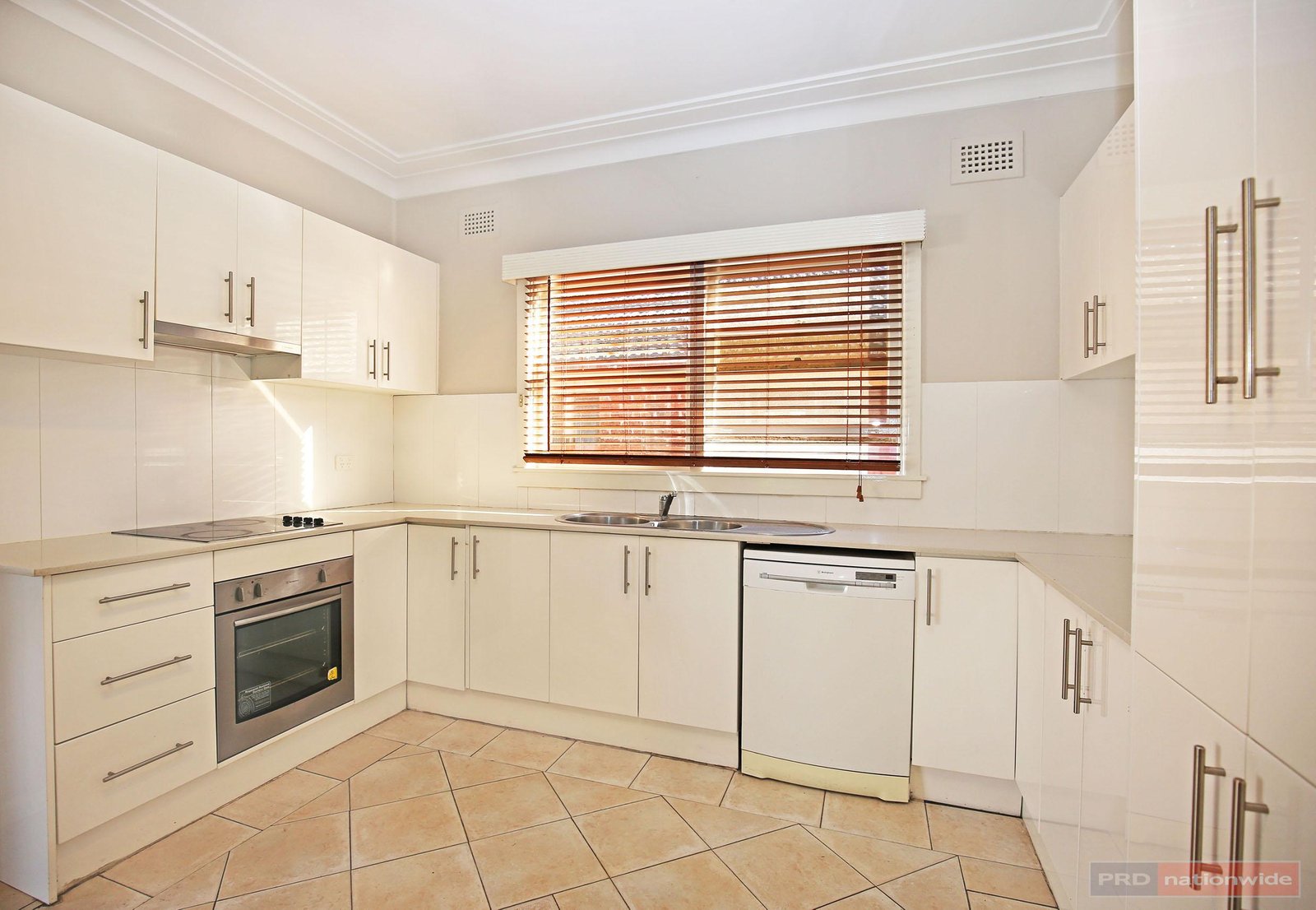 16 Ellen Street PANANIA 4