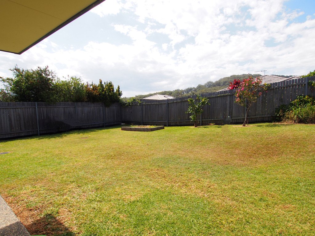 16 Ellis Crescent NORTH BOAMBEE VALLEY 11