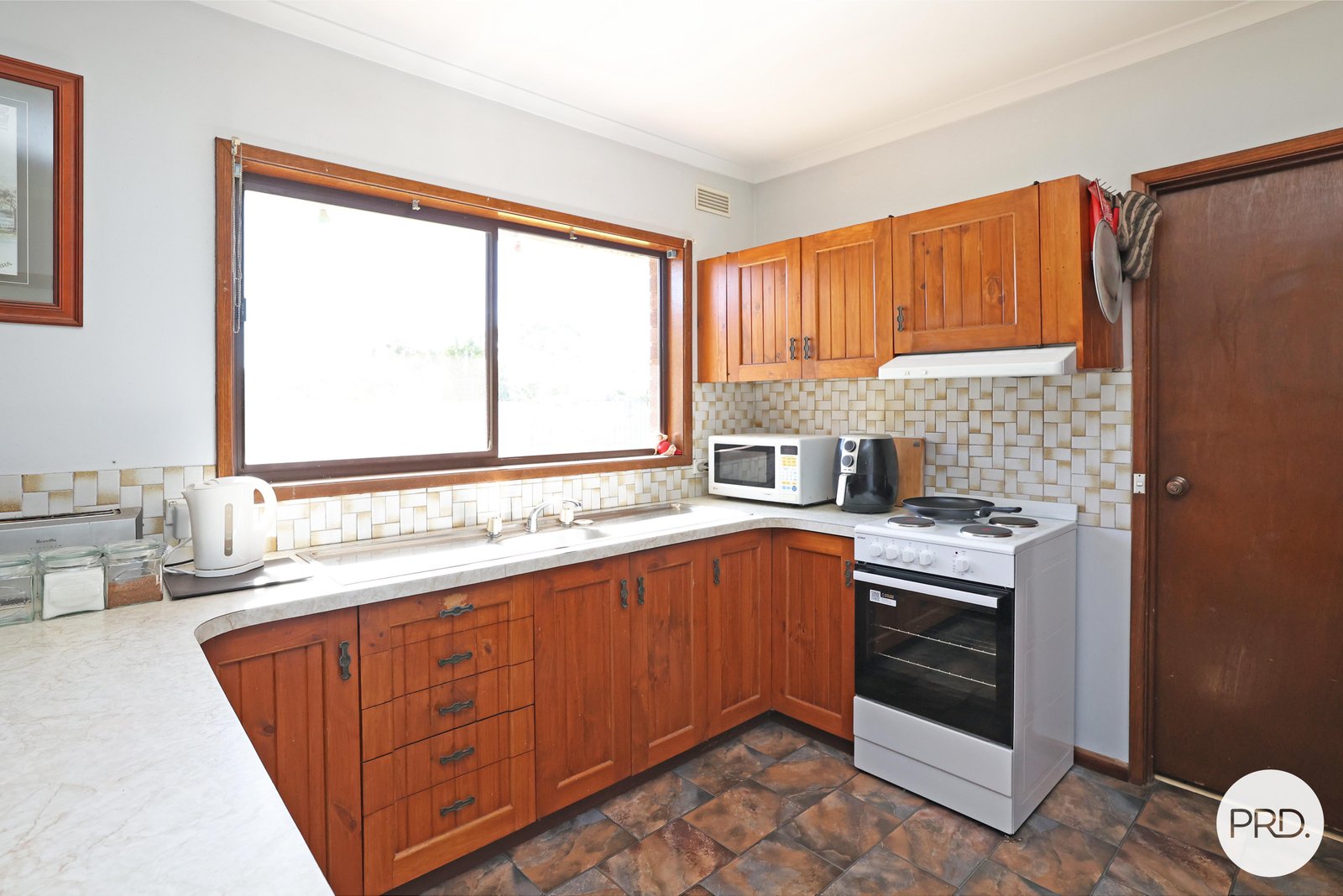 16 Elms Street IRYMPLE 8