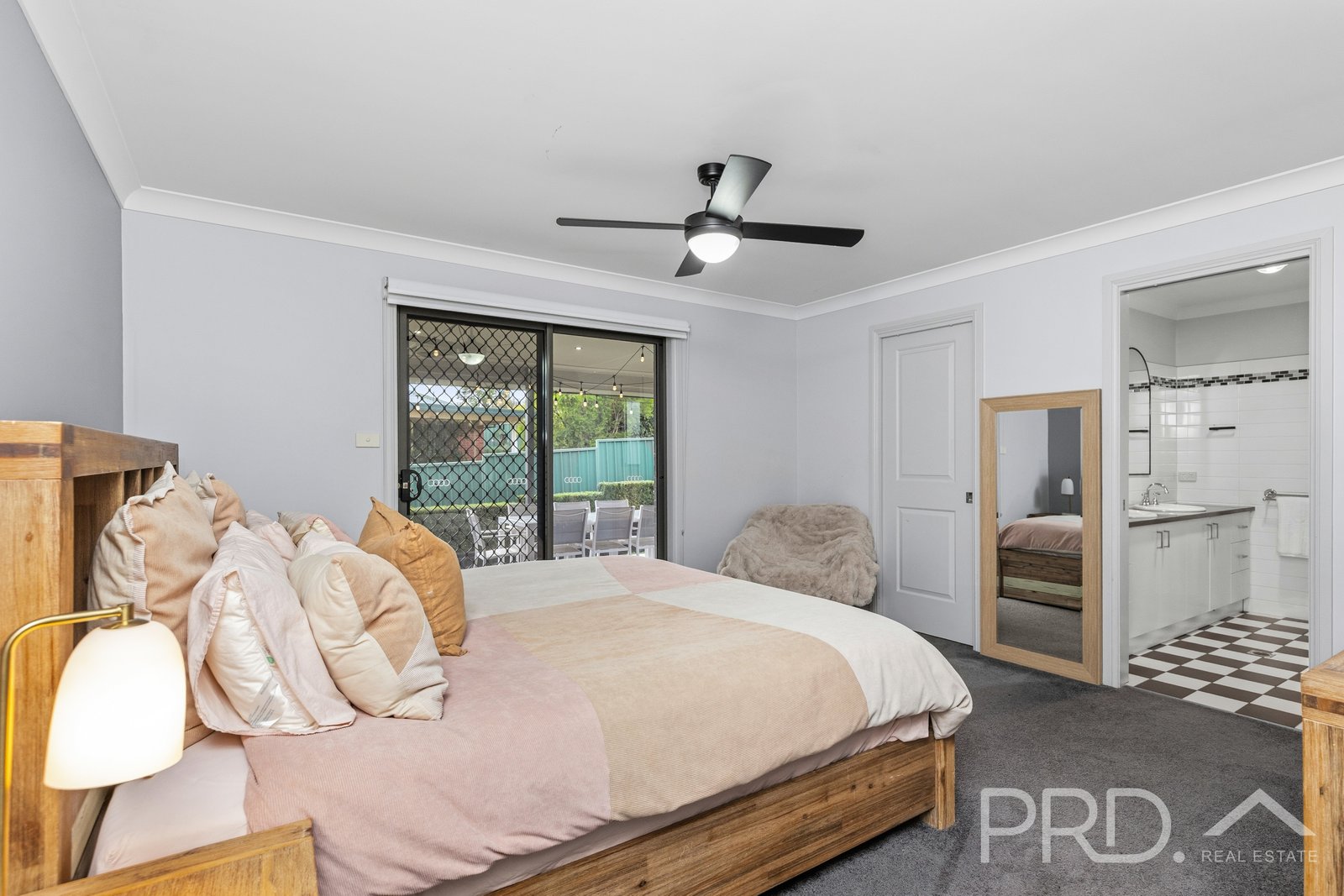 16 Elphick Street TUMUT 6