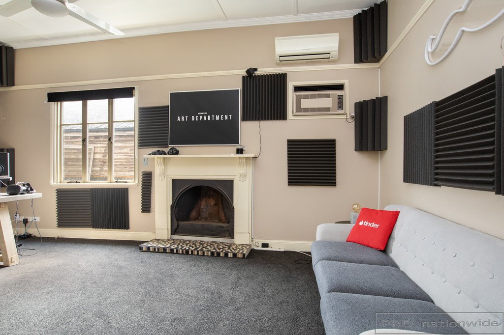 16 Emerald Street EAST MAITLAND 9