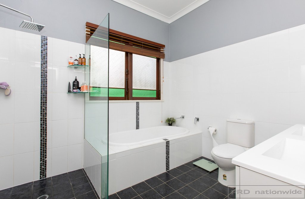 16 Emerald Street EAST MAITLAND 15