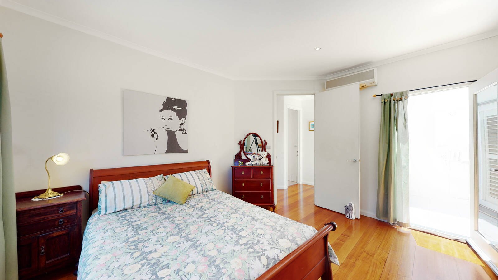 Real Estate and Property in 16 Emmy Court, Burwood, VIC