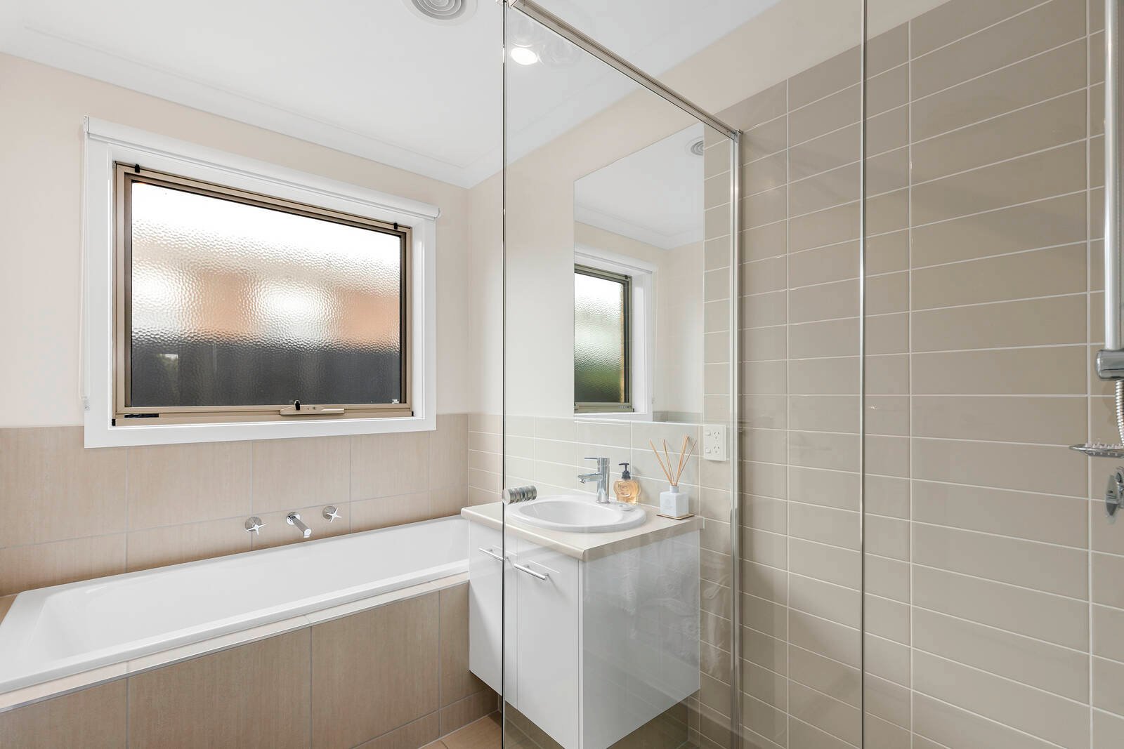 Real Estate and Property in 16 Empress Boulevard, Ocean Grove, VIC