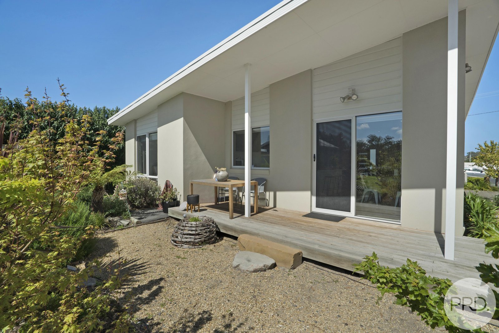 16 Erle Street CARLTON RIVER 24