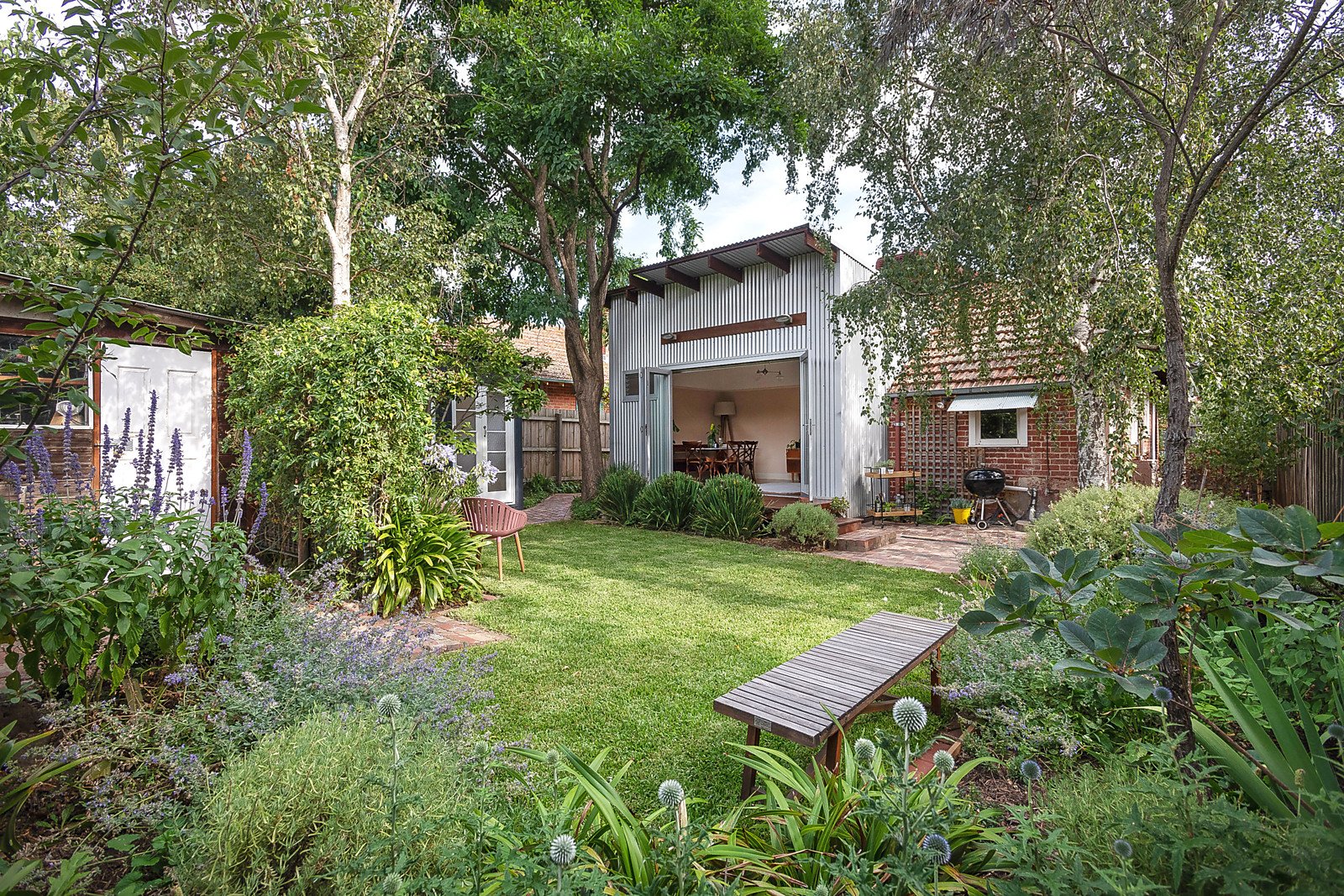16 Esther Street, Preston VIC 3072