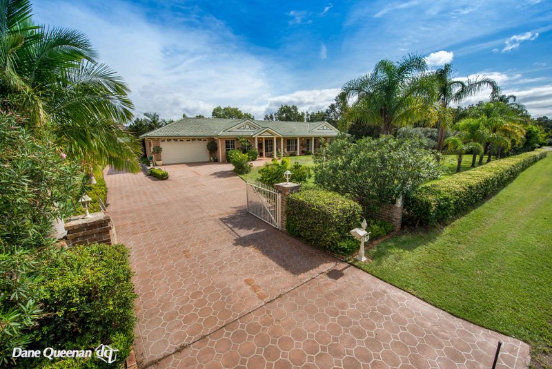 16 Eucalyptus Drive ONE MILE 3