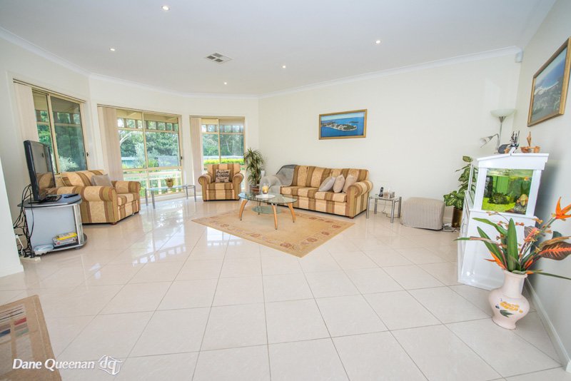 16 Eucalyptus Drive ONE MILE 5