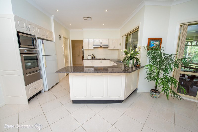 16 Eucalyptus Drive ONE MILE 7